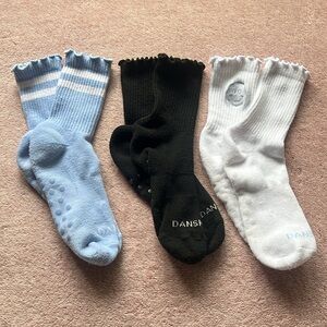 Danskin Women/Girl 3 Pairs of Grip Socks- Blue, Black & White